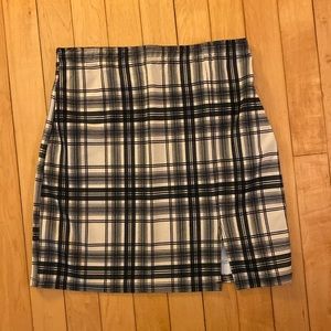 Plaid skirt. Size S. Like new.